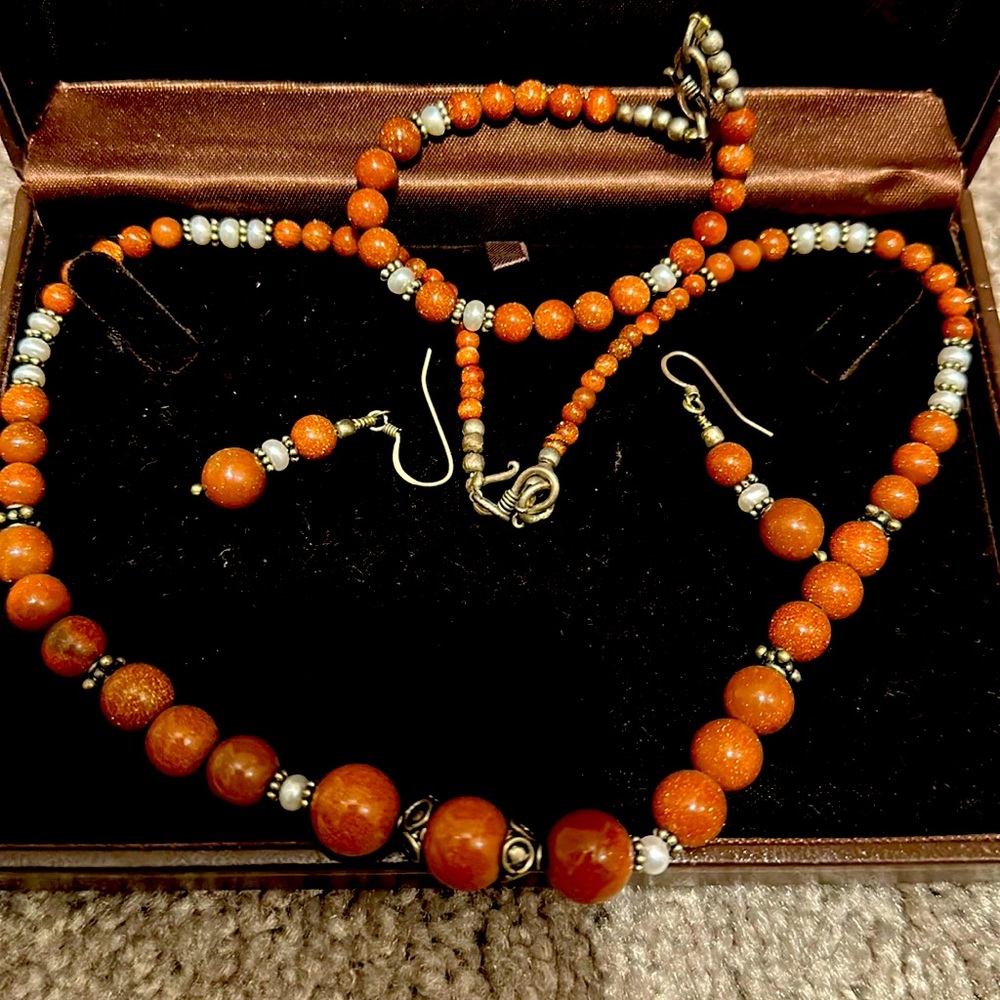Necklace set with earrings and bracelet